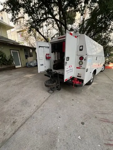 Magnet Plumbing service vehicle on-site for Slab Leak Repair in Oakland Park District